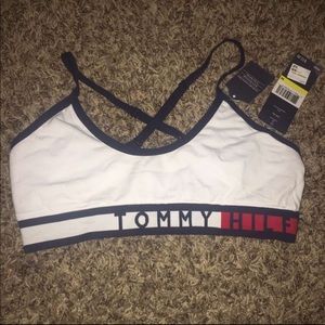 sports bra